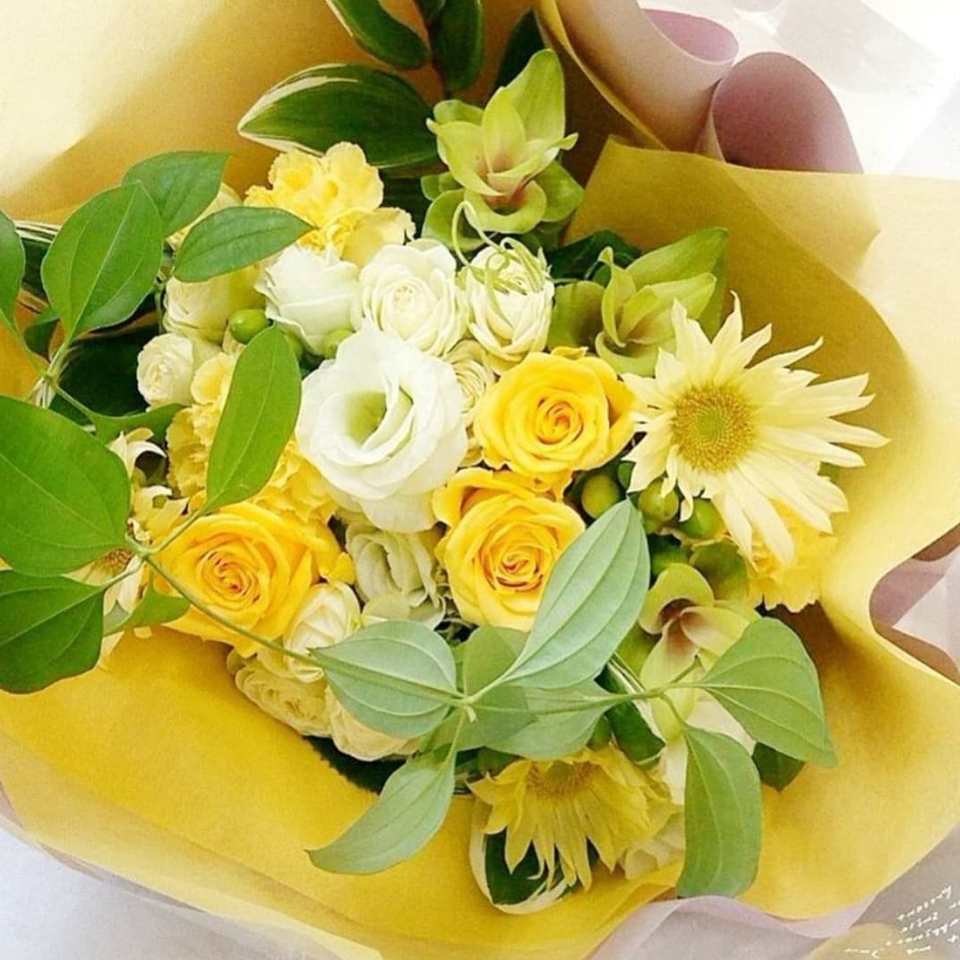 明るく元気な黄色の花束ブーケ