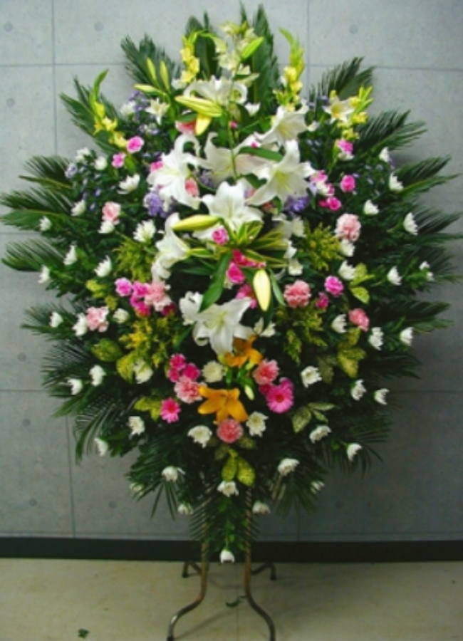 お通夜お葬式の葬儀スタンド花
