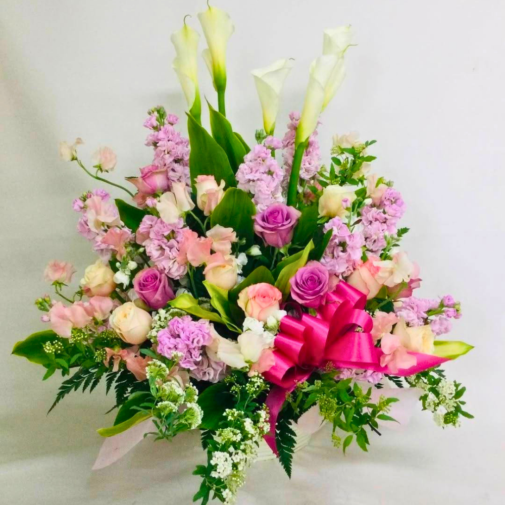 胡蝶蘭を使った豪華なお供えアレンジメントフラワー